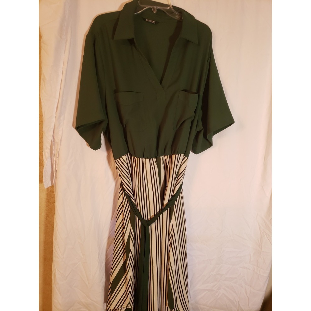Women's Bloomchic Green Striped Short Sleeve Dress Size 22-24